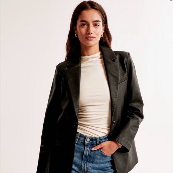 Abercrombie & Fitch Vegan Leather Blazer - Picture 3 of 8